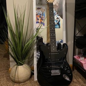 Monoprice Cali Classic Electric Guitar and Sawtooth Amp with included strings
